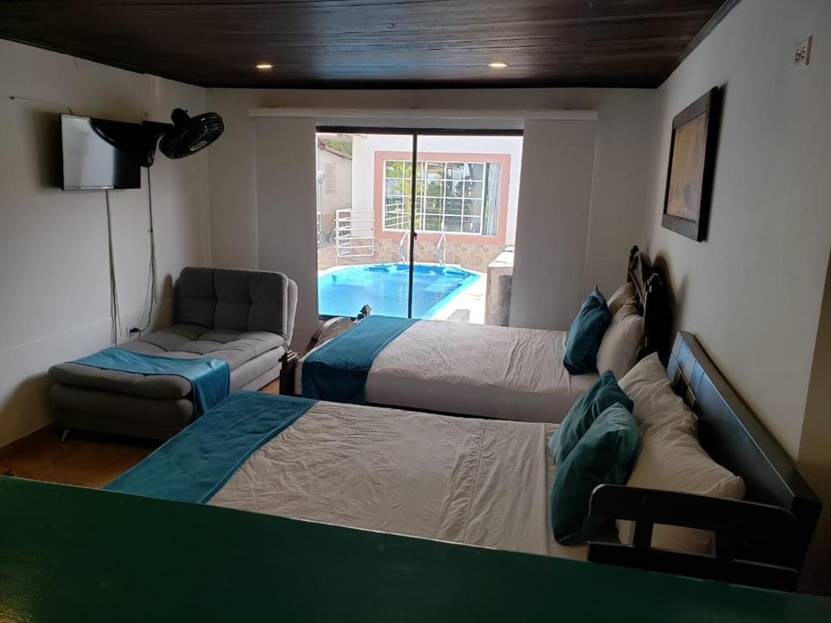 Naloy Hotel *